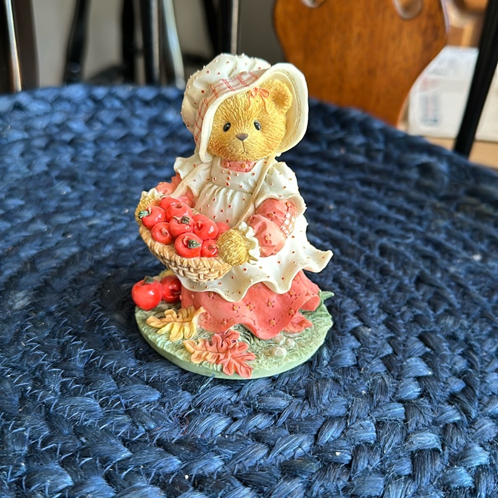 Cherished Teddies “Hannah Autumn Bring a Season of Thanksgiving” Reg No 7e6/802